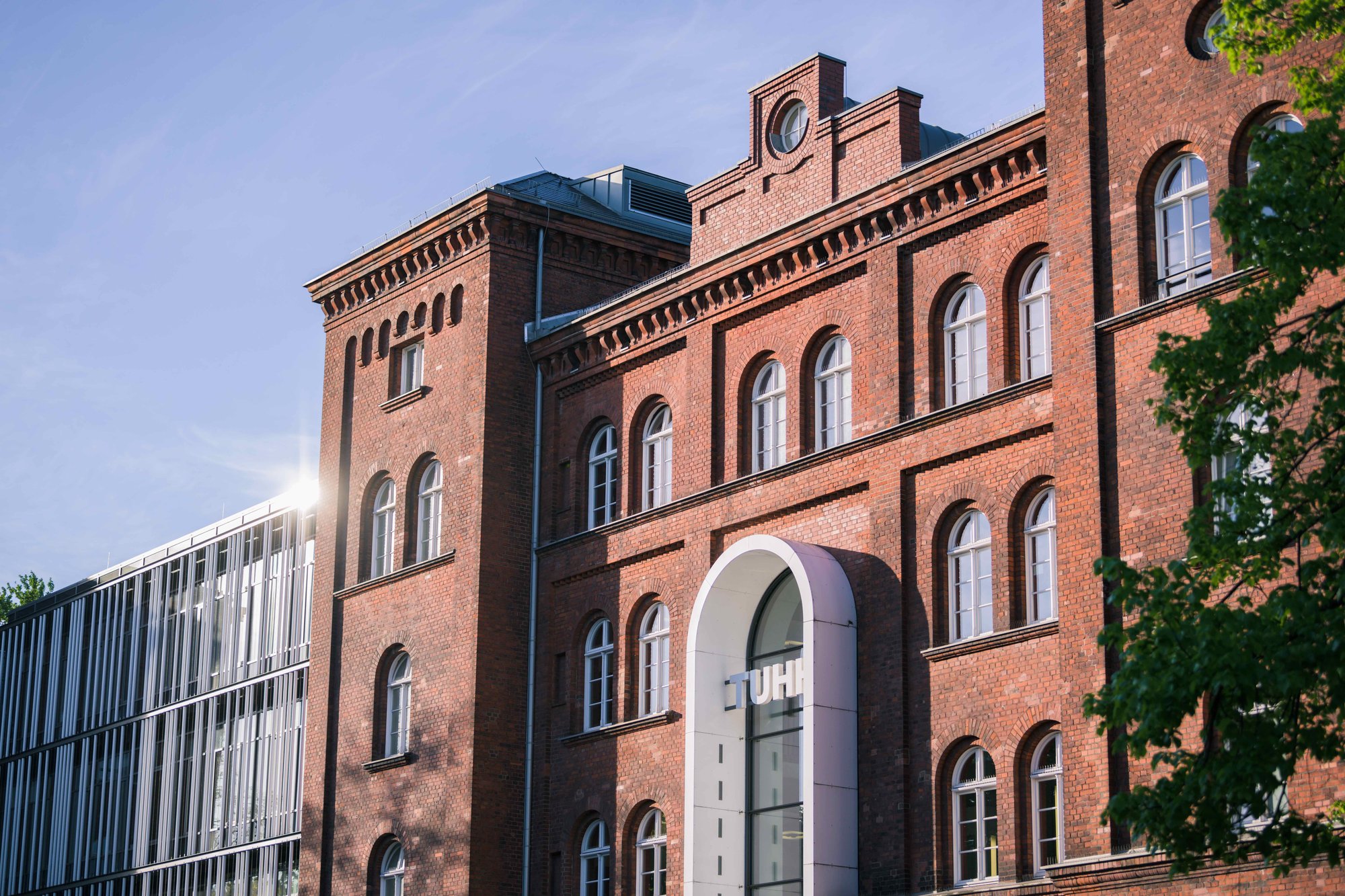 A combination of historical and modern, the TUHH building