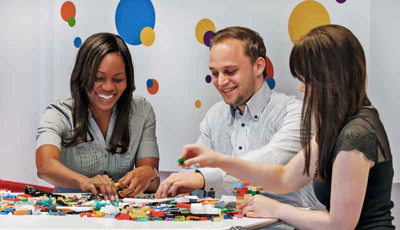 DesignThinking_Lego_800x460 DesignThinking_Lego_800x460
